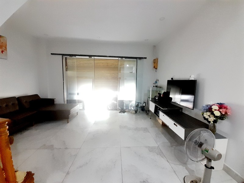 Mua bán nhà đất đường số 339, Phước Long B, Quận 9