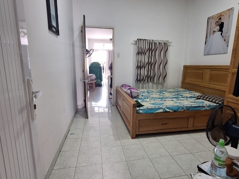 Bán nhà MT Đường 129, Phước Long A, Quận 9