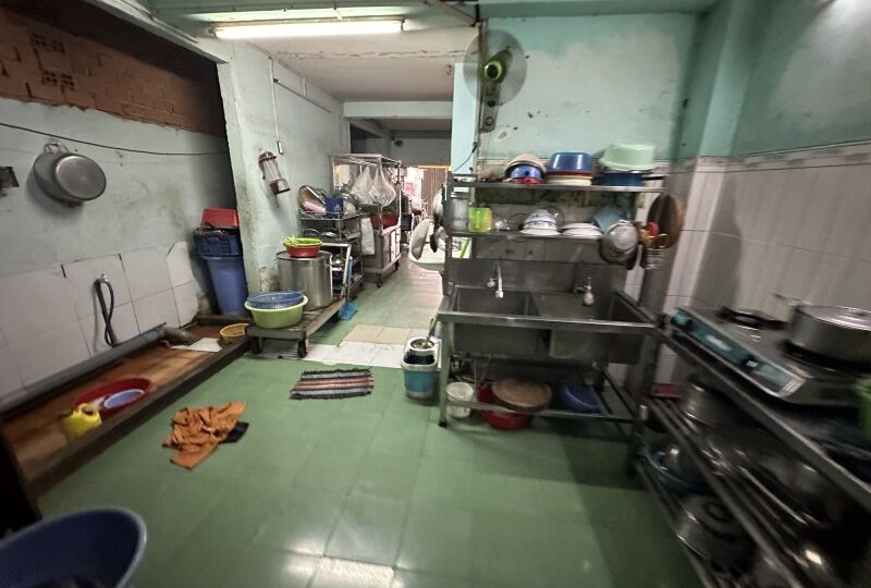 Bán nhà mặt tiền Nguyễn Duy Trinh, Quận 2