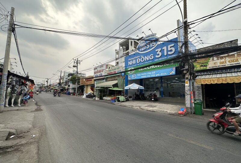 Bán nhà mặt tiền Nguyễn Duy Trinh, Quận 2