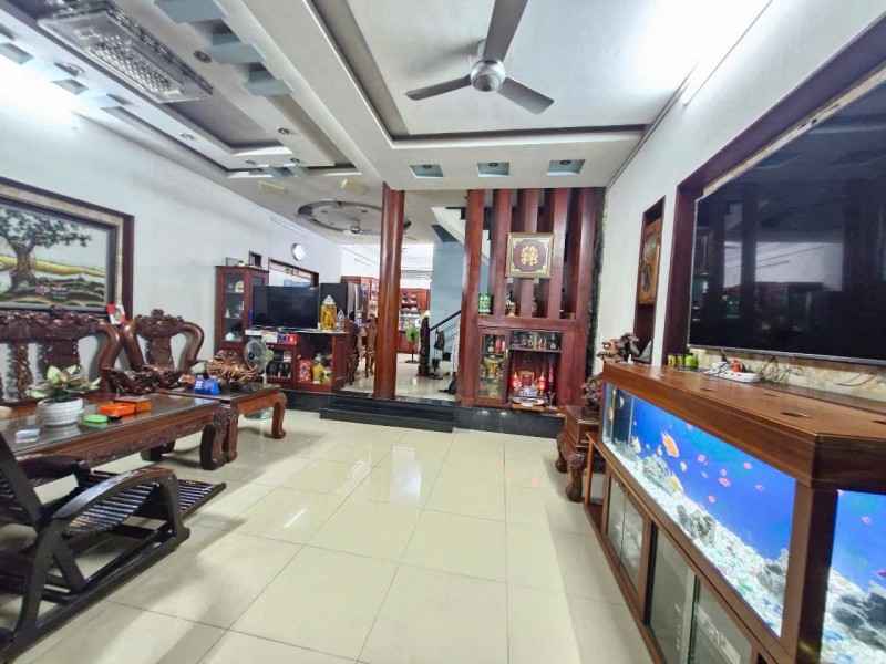 Mua bán nhà đất đường số 147, Phước Long B, Quận 9