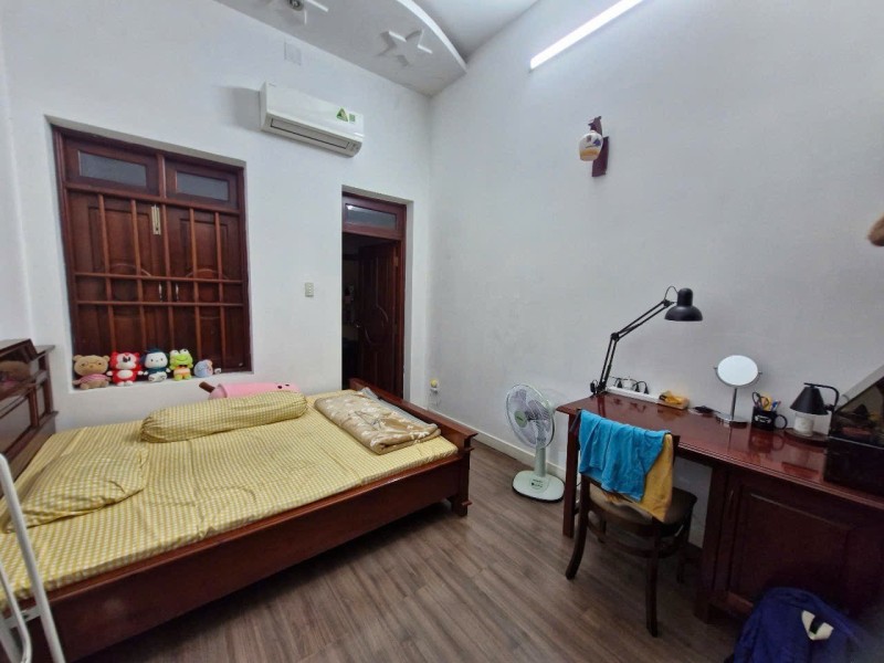 Mua bán nhà đất đường số 147, Phước Long B, Quận 9