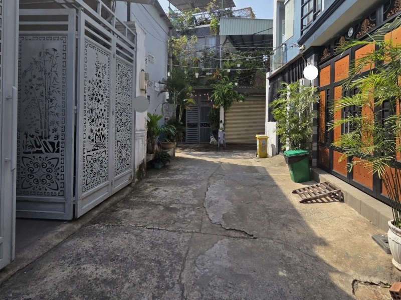 Mua bán nhà đất đường Tây Hòa, Phước Long A, Quận 9