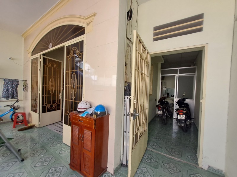 Bán nhà mặt tiền Đường số 128, Phước Long A, Quận 9