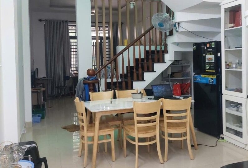 Listings 25 Mua bán nhà đất đường Gò Cát, Phú Hữu, Quận 9