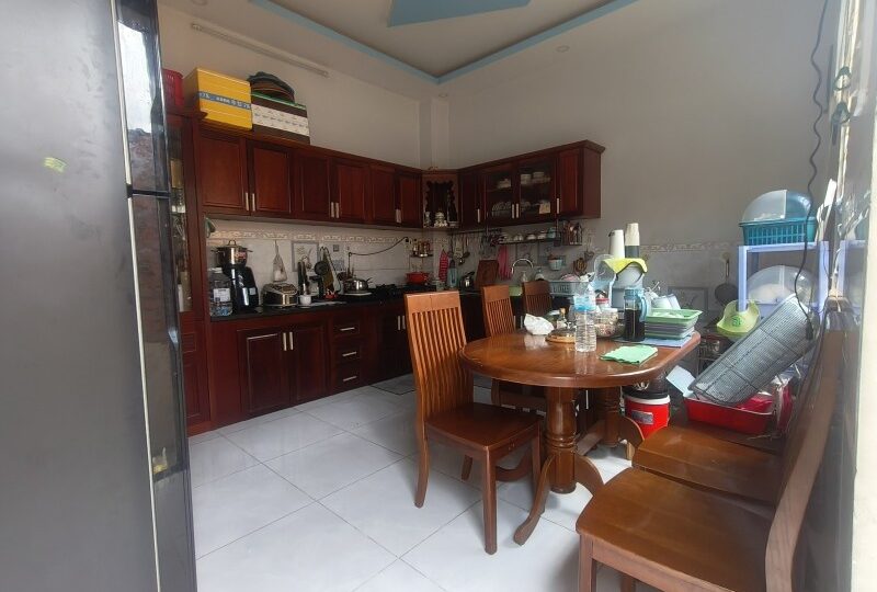 Mua bán nhà đất đường Đỗ Xuân Hợp, Phước Long B, Quận 9