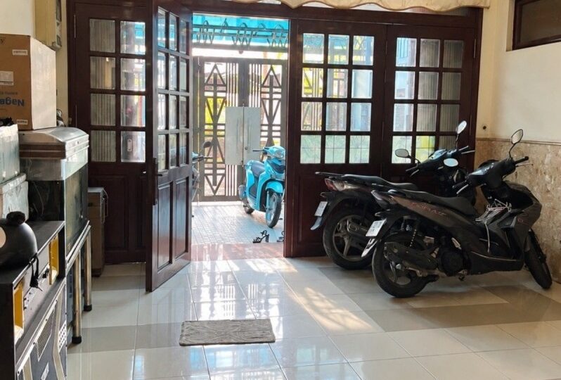 Mua bán nhà đất đường số 672, Phước Long B, Quận 9