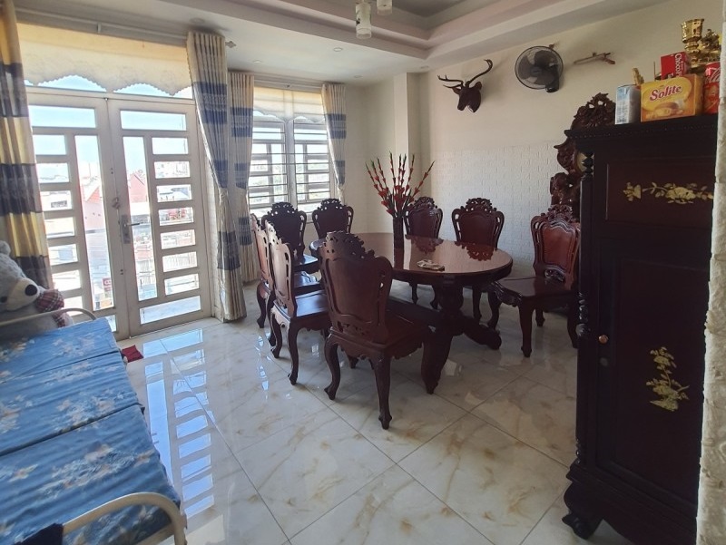 Mua bán nhà đất mặt tiền đường Tăng Nhơn Phú, Phước Long B, Quận 9