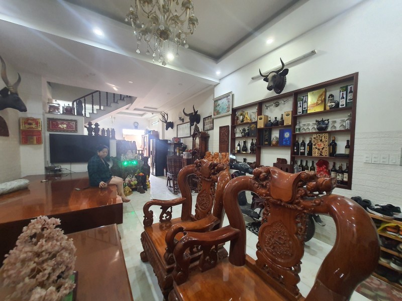 Mua bán nhà đất mặt tiền đường Tăng Nhơn Phú, Phước Long B, Quận 9
