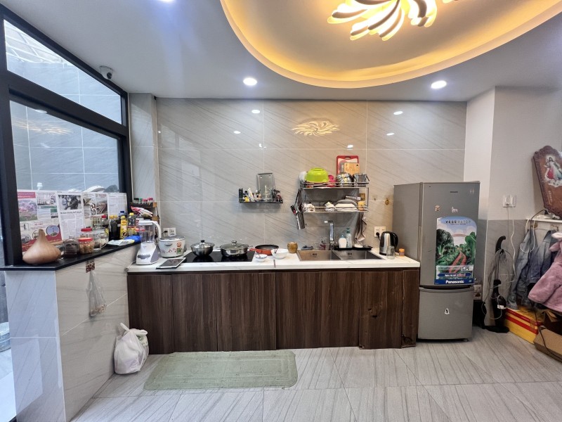 Bán nhà đường số 10, bình trưng đông, quận 2