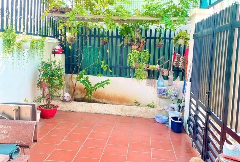 Mua bán nhà đất đường số 185, Phước Long B, Quận 9