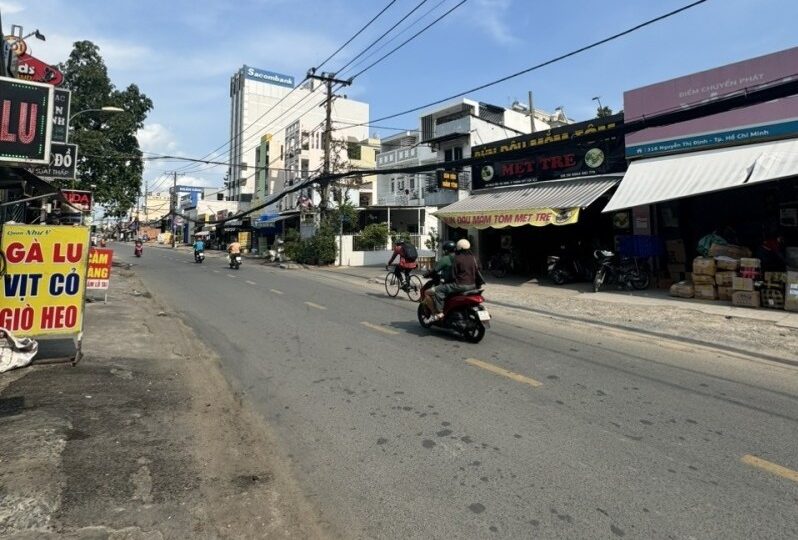 Bán nhà mặt tiền Nguyễn Thị Định, Bình Trưng Tây, Quận 2