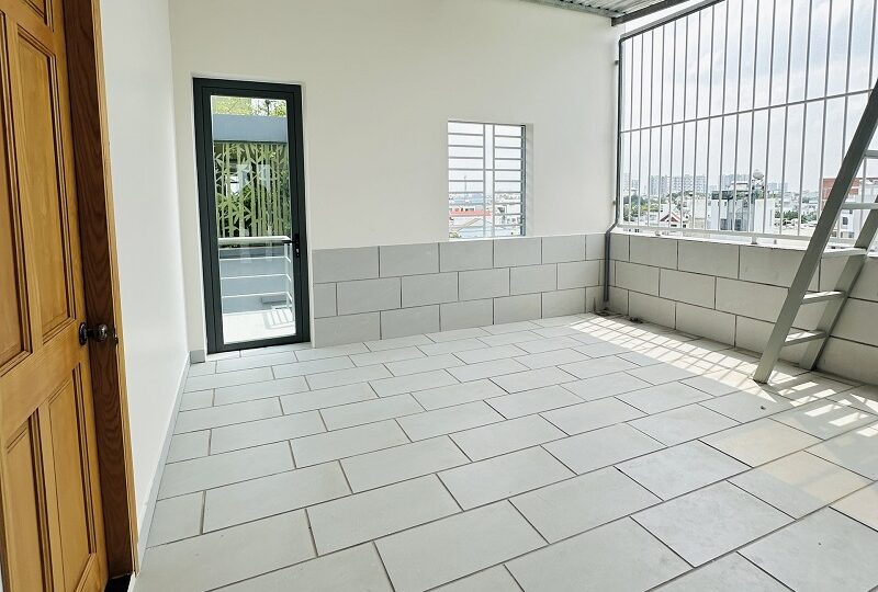 Bán nhà mặt tiền đường 42, bình trưng đông quận 2