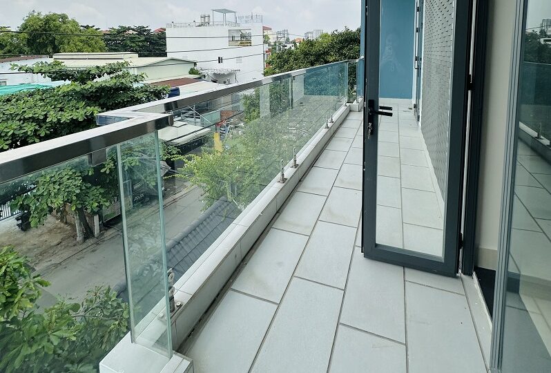 Bán nhà mặt tiền đường 42, bình trưng đông quận 2