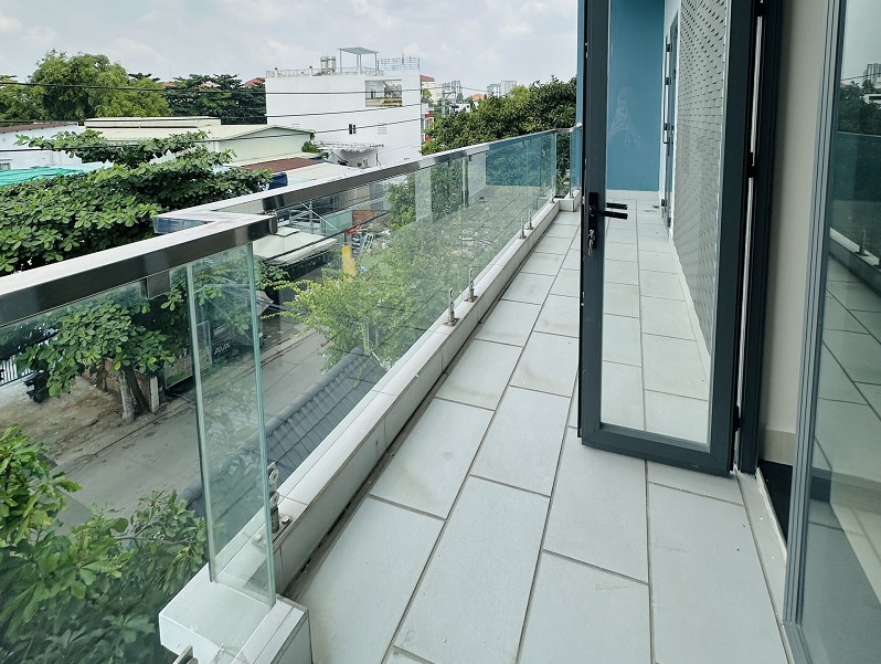 Bán nhà mặt tiền đường 42, bình trưng đông quận 2