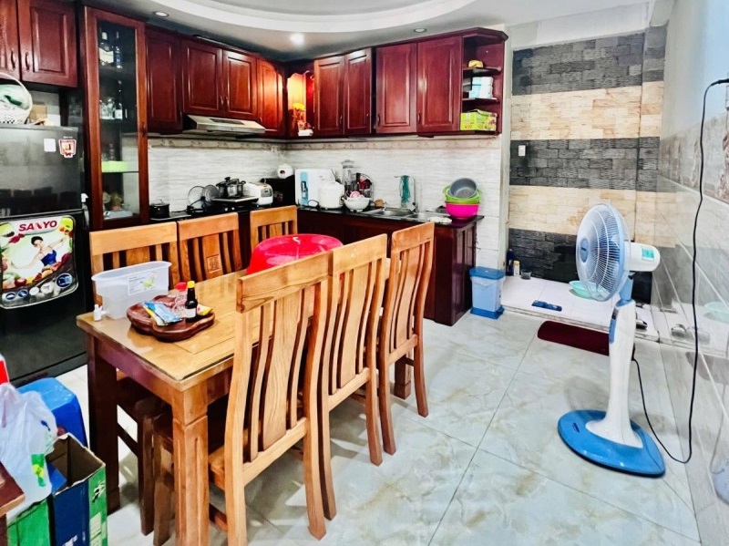 Bán nhà đất Đường Nguyễn Duy Trinh, Phú Hữu, Quận 9