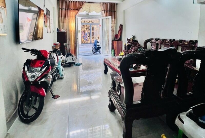 Bán nhà đất Đường Nguyễn Duy Trinh, Phú Hữu, Quận 9