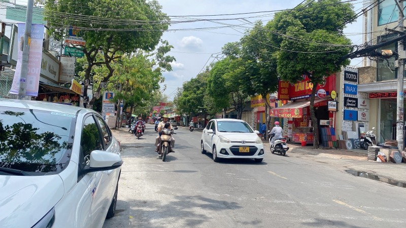 Bán nhà đất mặt tiền Lê Văn Thịnh, Bình Trưng Tây, Quận 2