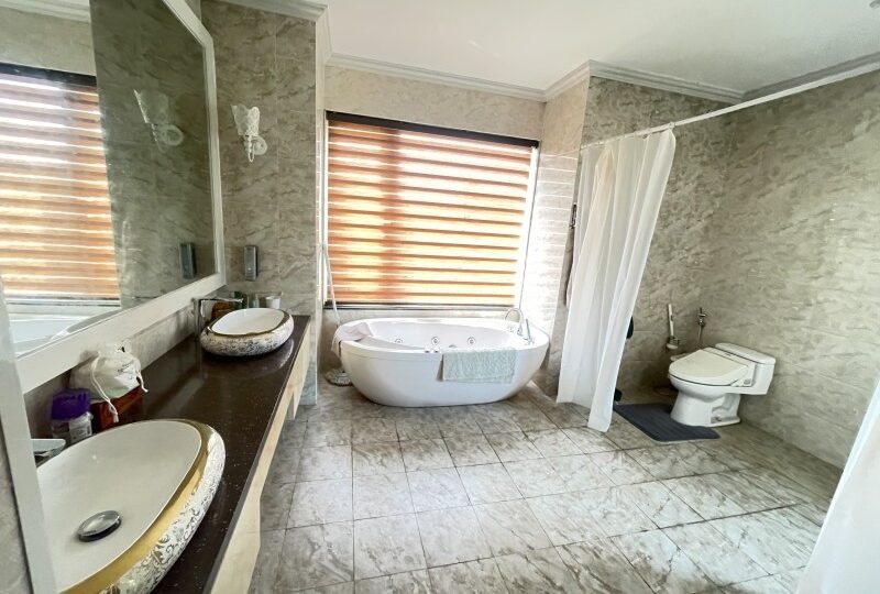 Mua bán biệt thự Phước Long A, Quận 9
