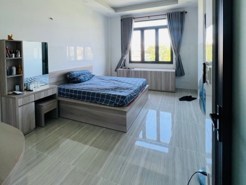 Mua bán nhà đất Đường Lê Đình Quản, Cát Lái, Quận 2