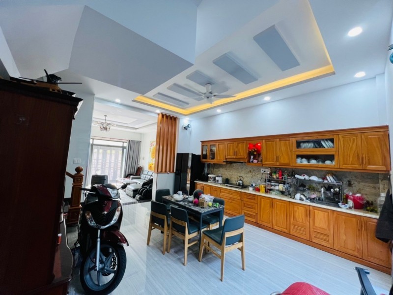 Mua bán nhà đất Đường Lê Đình Quản, Cát Lái, Quận 2