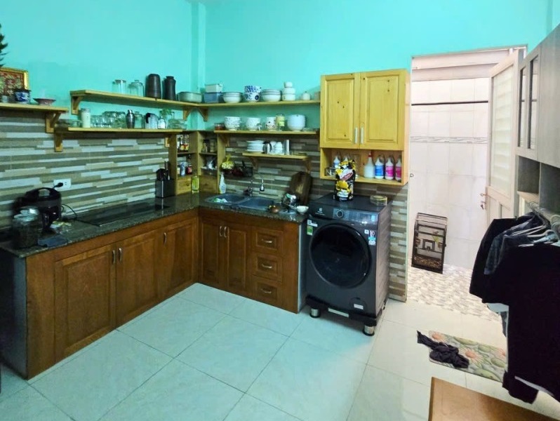Mua bán nhà đất đường Bưng Ông Thoàn, Phú Hữu, Quận 9