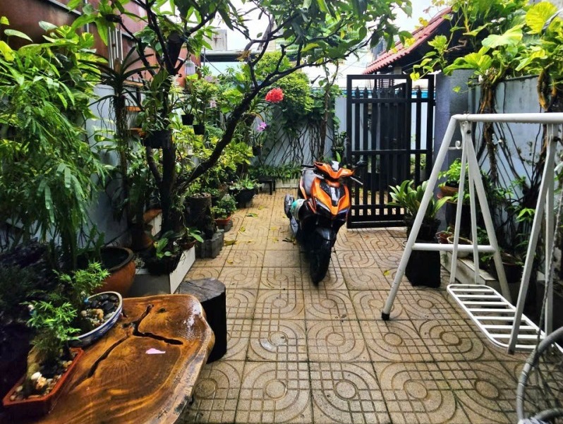 Mua bán nhà đất đường Bưng Ông Thoàn, Phú Hữu, Quận 9