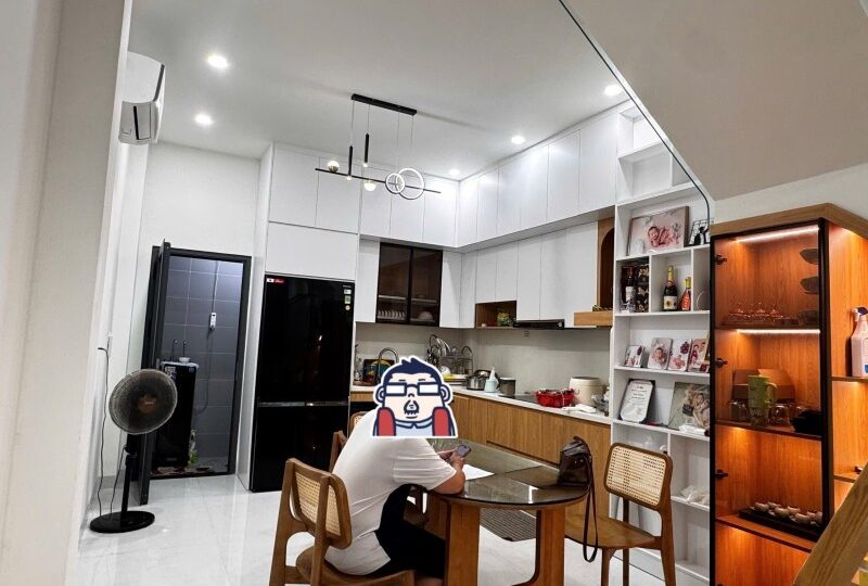 Mua bán nhà đất đường Bưng Ông Thoàn, Phú Hữu, Quận 9