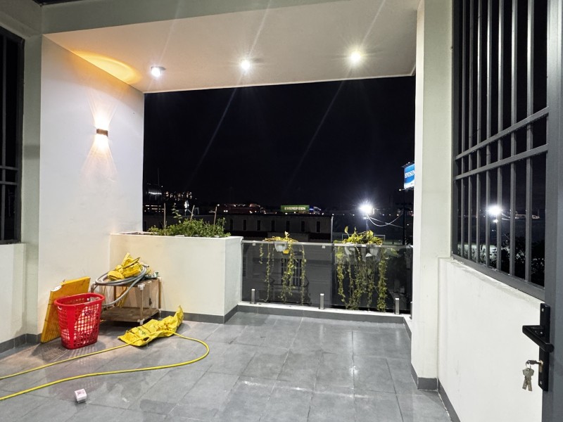 Mua bán nhà đất đường Bưng Ông Thoàn, Phú Hữu, Quận 9