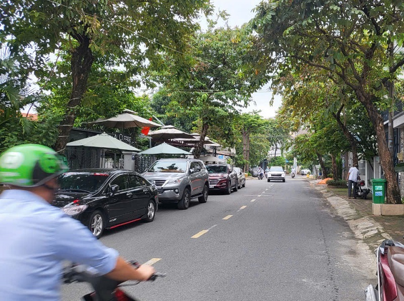 Mua bán nhà đất đường Khổng Tử, Hiệp Phú, Quận 9