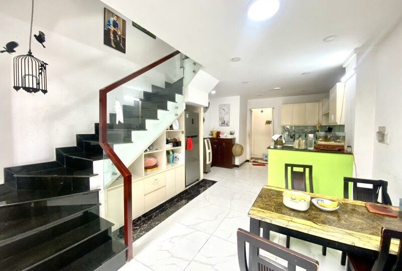 Mua bán nhà đất đường Gò Cát, Phú Hữu, Quận 9