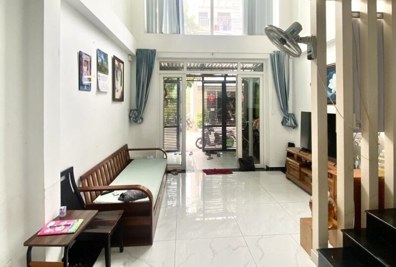 Mua bán nhà đất đường Gò Cát, Phú Hữu, Quận 9