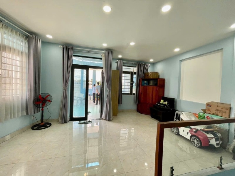 Mua bán nhà đất đường Man Thiện, Hiệp Phú, Quận 9