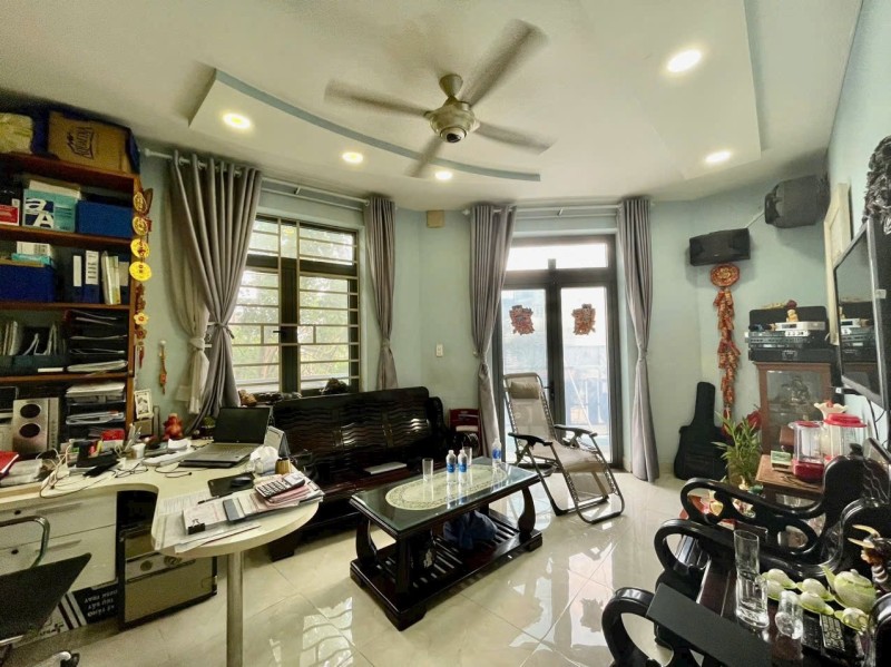 Mua bán nhà đất đường Man Thiện, Hiệp Phú, Quận 9