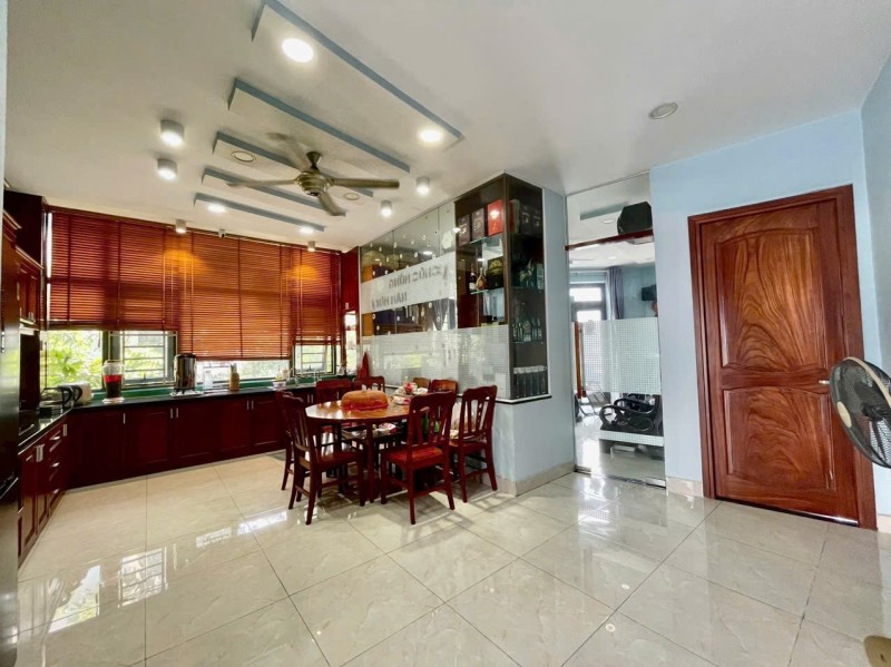 Mua bán nhà đất đường Man Thiện, Hiệp Phú, Quận 9