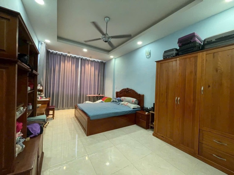 Mua bán nhà đất đường Man Thiện, Hiệp Phú, Quận 9