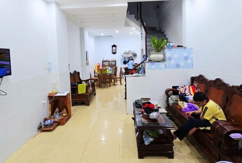 Mua bán nhà đất đường Võ Văn Hát, Long Trường, Quận 9