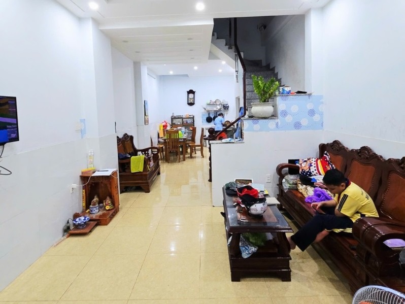 Mua bán nhà đất đường Võ Văn Hát, Long Trường, Quận 9