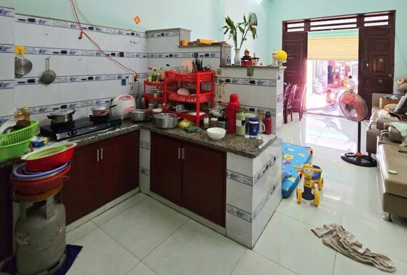 Mua bán nhà đất đường Lã Xuân Oai, Long Trường, Quận 9