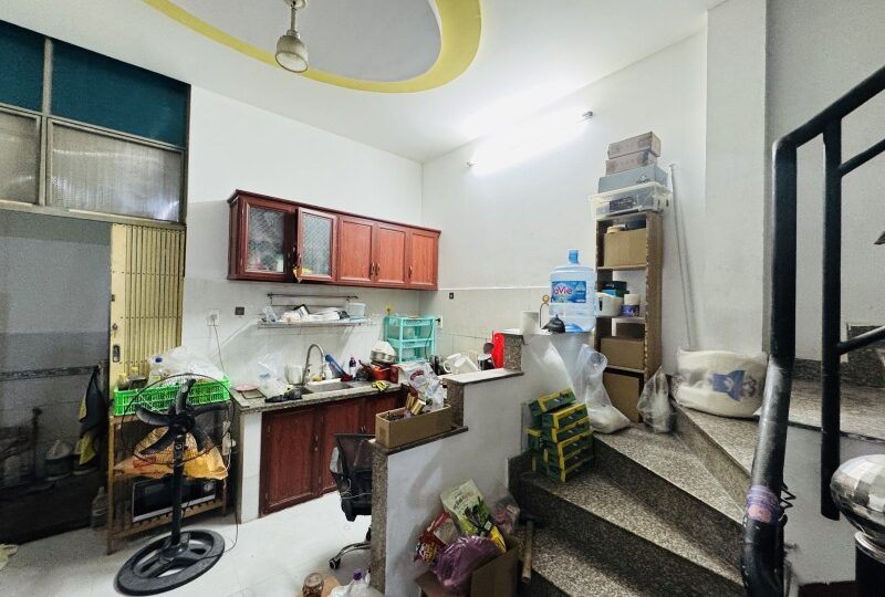 Mua bán nhà đất đường Trường Lưu, Long Trường, Quận 9