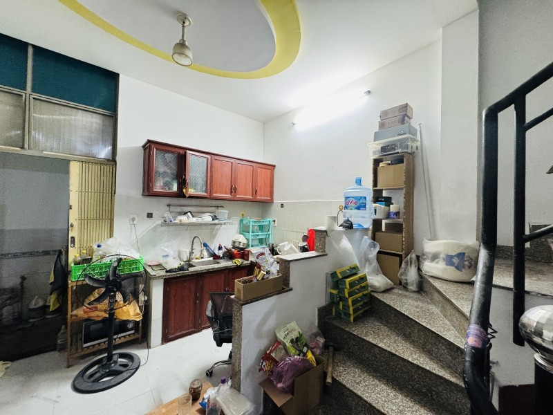 Mua bán nhà đất đường Trường Lưu, Long Trường, Quận 9