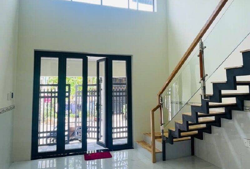 Mua bán nhà đất đường Trường Lưu, Long Trường, Quận 9