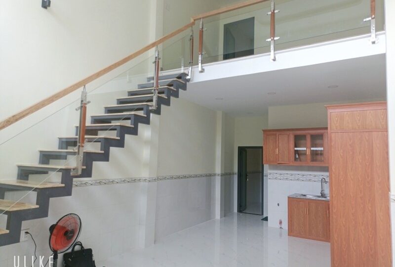 Mua bán nhà đất đường Trường Lưu, Long Trường, Quận 9
