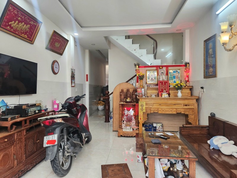 Mua bán nhà đất đường Võ Văn Hát, Long Trường, Quận 9