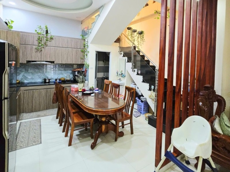 Mua bán nhà đất hẻm 47 đường Trường Lưu, Long Trường, Quận 9