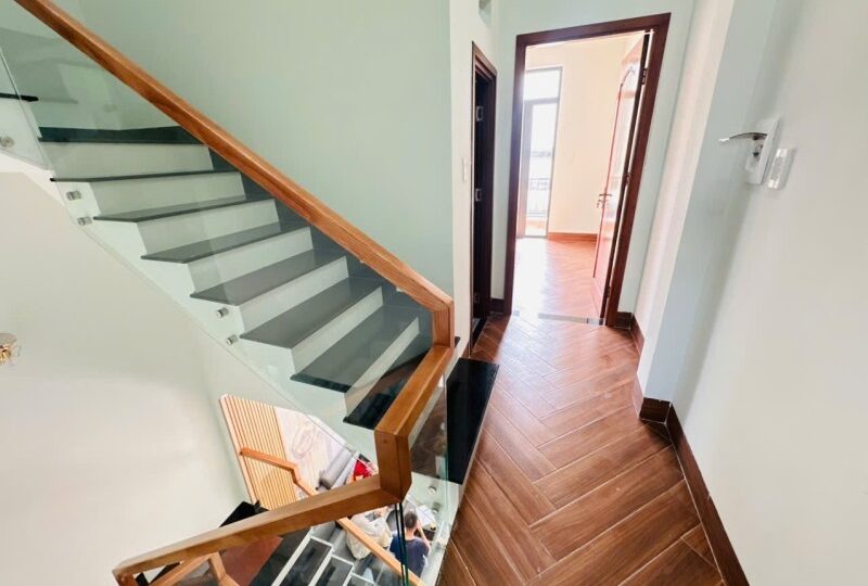 Mua bán nhà đất đường Lã Xuân Oai, Long Trường, Quận 9