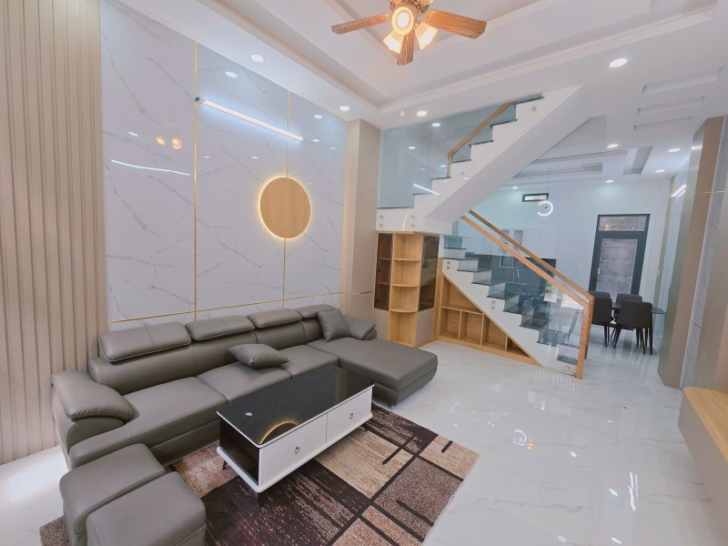 Mua bán nhà đất đường Võ Văn Hát, Long Trường, Quận 9