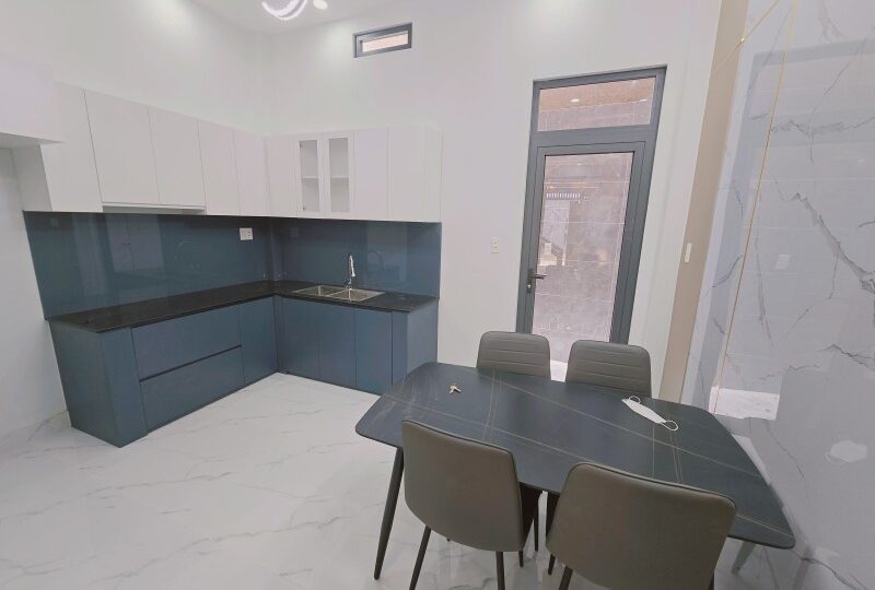 Mua bán nhà đất đường Võ Văn Hát, Long Trường, Quận 9