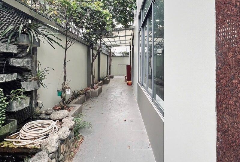 Biệt thự đường Liên Phường, Phước Long B, Quận 9