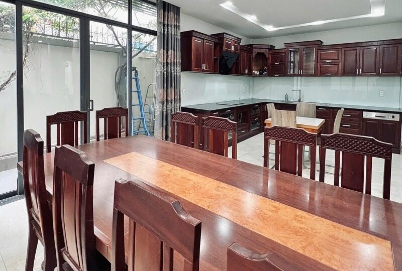 Biệt thự đường Liên Phường, Phước Long B, Quận 9